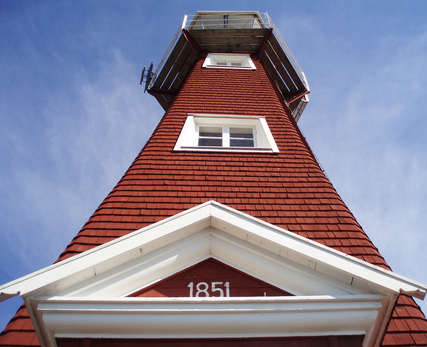 <p><span>The beautiful wooden lighthouse was constructed by famous engineer Gustaf von Heidenstam.</span></p>